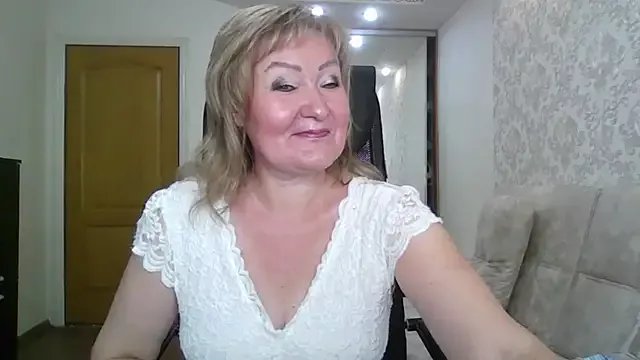 Victoria_secrets_ on StripChat