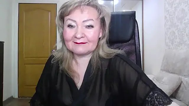 Victoria_secrets_ on StripChat