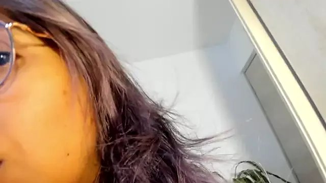 Victoriasant on StripChat