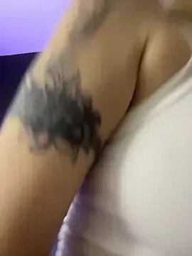 viktoria_davis_ on StripChat