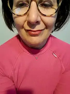 Viola8p on StripChat