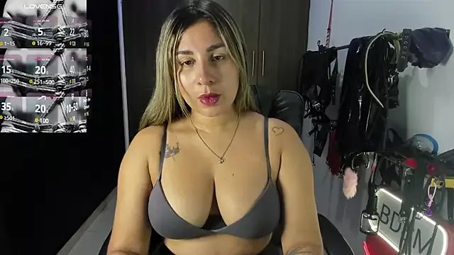 violet_bdsmx on StripChat