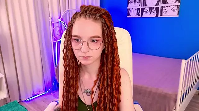 VioletShine on StripChat