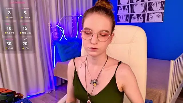 VioletShine on StripChat