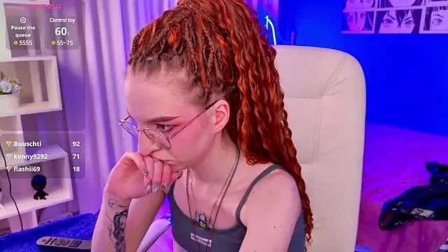 VioletShine on StripChat