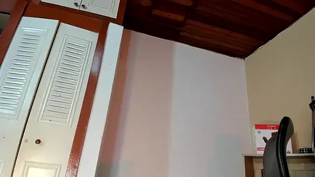 Violetta_0 on StripChat