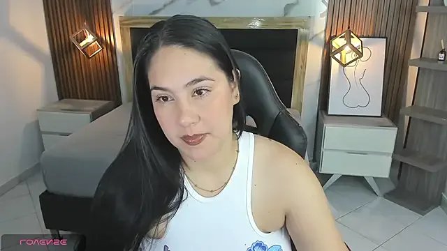 VIOLETTA_ROSS1 on StripChat