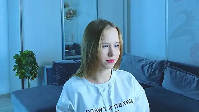 VoidElaris on StripChat