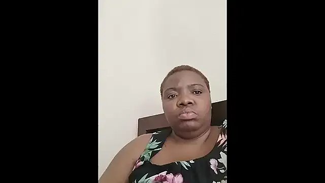 VoluptuousXX5 on StripChat