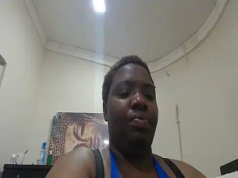 VoluptuousXX5 on StripChat