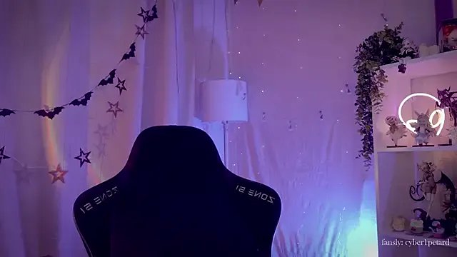 vronnier on StripChat