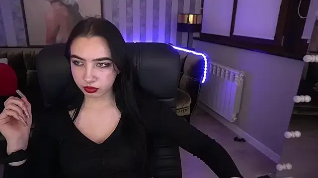 WildKittenX_ on StripChat