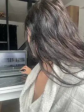 wwwdddccc1 — 3 fingers in pussy