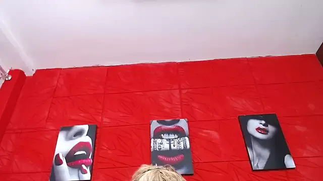 Freechat xandrinakarzon on StripChat