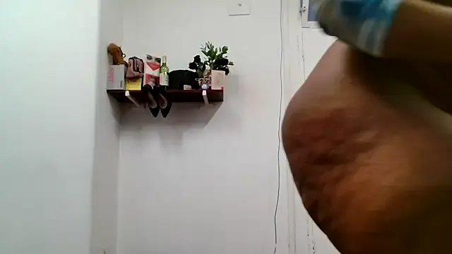xTALLSEXYBUMx on StripChat