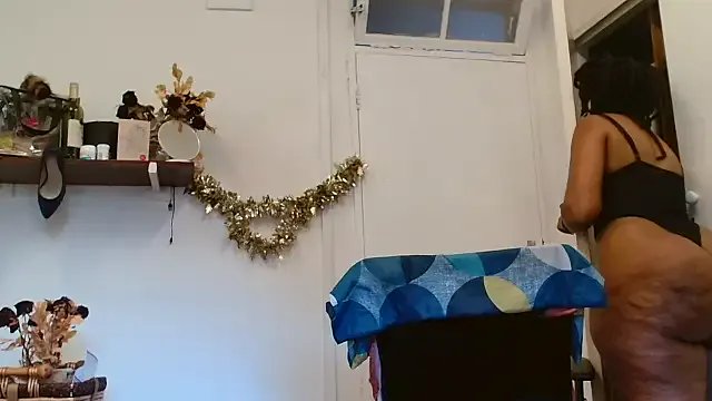 xTALLSEXYBUMx on StripChat