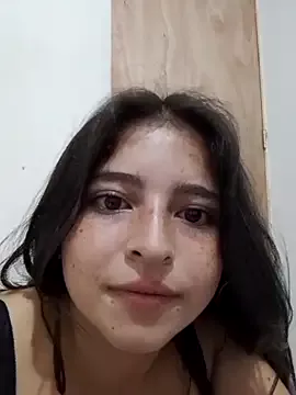 Xuxi_XXX on StripChat 