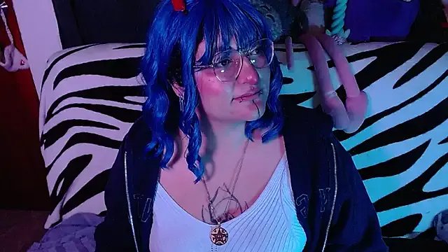 XxGreenGoodxX on StripChat