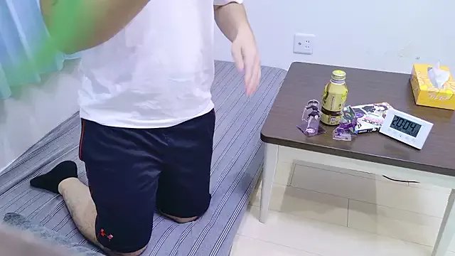 YARASERO-kun on StripChat