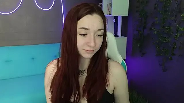 YasmineWest on StripChat