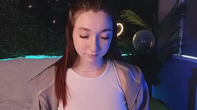 YasmineWest on StripChat