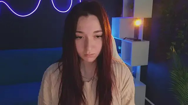 YasmineWest on StripChat