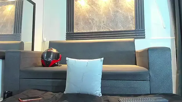 Offline yeckodream on StripChat