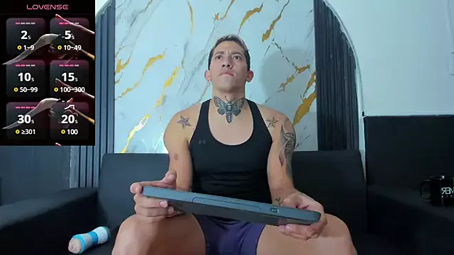 Offline yeckodream on StripChat