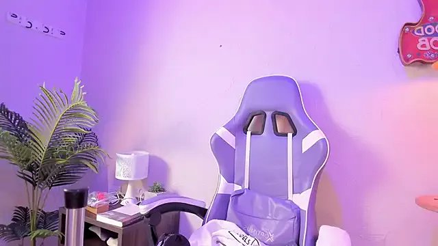 yeikafoxy on StripChat