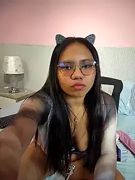 yeikafoxy on StripChat