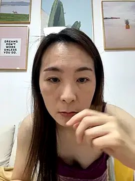 you-005 on StripChat