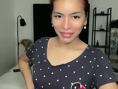 your_bianca69 on StripChat
