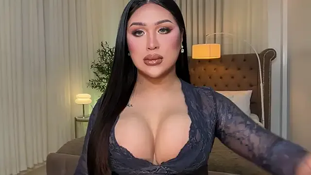 Offline Your_Majesty_Tyra on StripChat