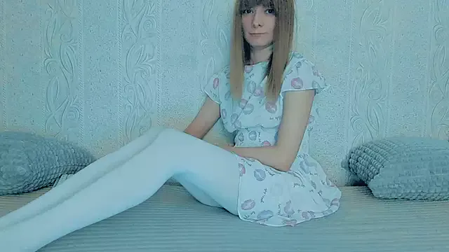 Offline YourCaramel on StripChat