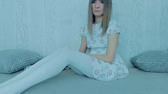 Offline YourCaramel on StripChat