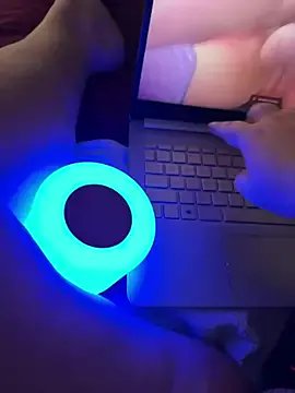 yourcutesarah — Toy control 2 min last tipper