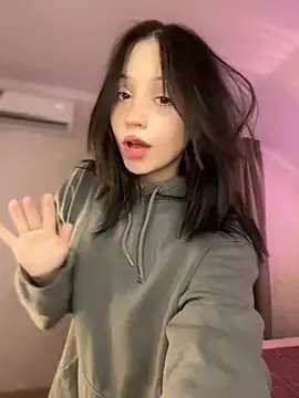 YourLittleDevil on StripChat