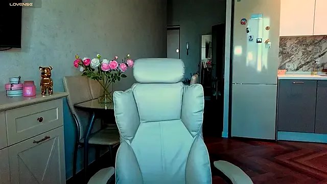 yourr_Evaa on StripChat