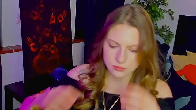 YourSweetArya on StripChat