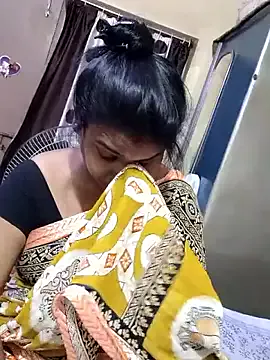 Offline yoursweety09 on StripChat