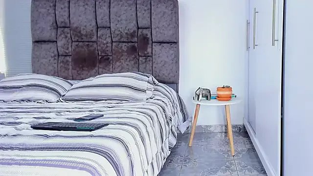 Zack_Froone on StripChat