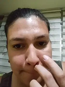 ZafiroBoom on StripChat