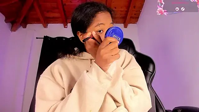 Zaira_Rose_ on StripChat