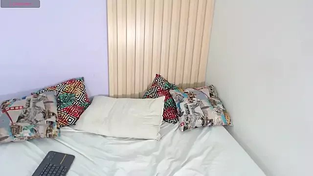 ZairaVanCleef on StripChat