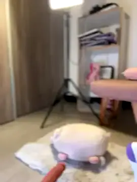 ZaraaFox on StripChat 