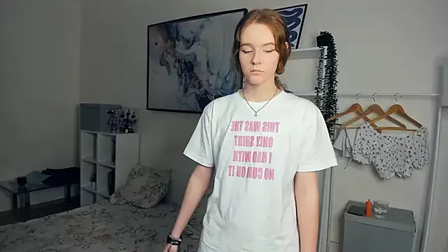 ZaraBluitt on StripChat 