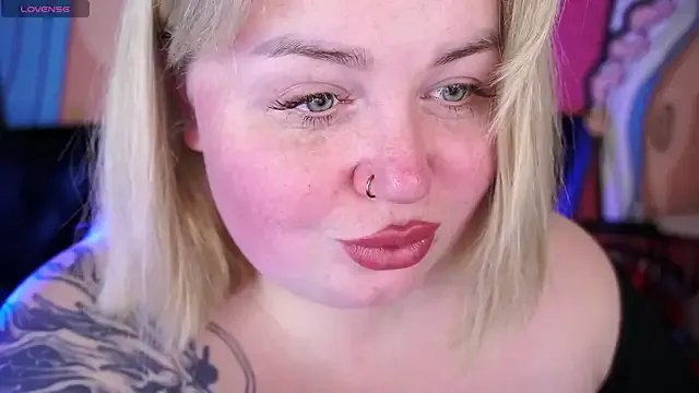 ZaraReignn — and wet panty