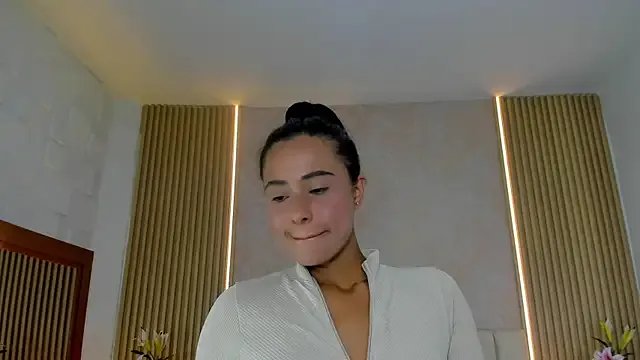 ZOEBARLOWE on StripChat