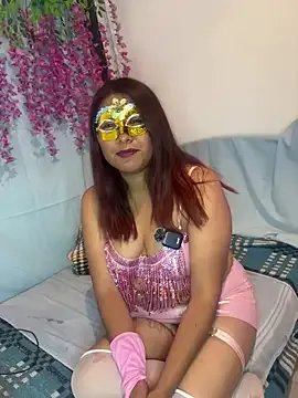 Zuley_foxi on StripChat